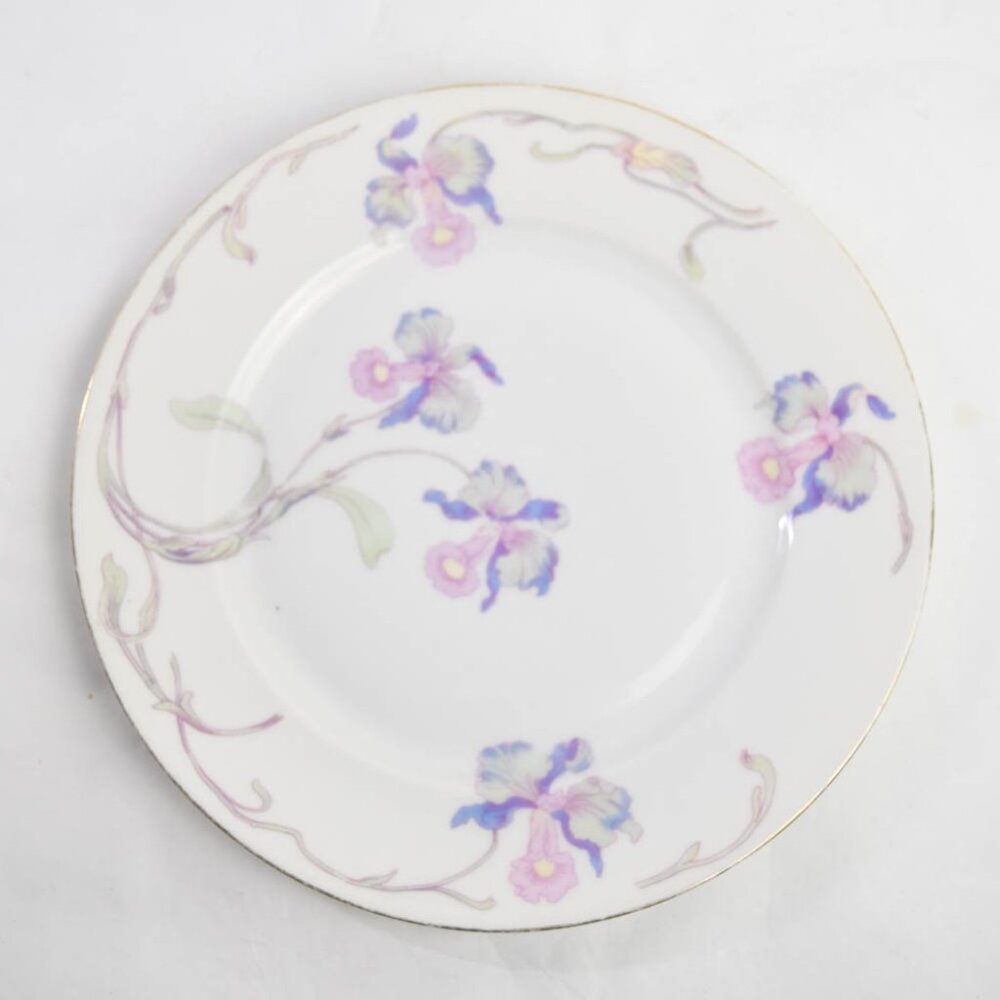 Bohemia Czecho Slovakia Blue Purple Swirl Floral Daffodils Dinner Plate 9 1/8"